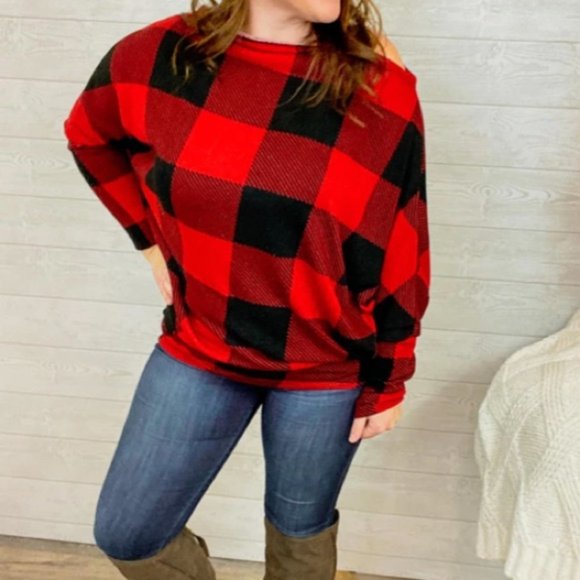 heimish usa Tops - Heimish USA Red Plaid Boat neck Long line Tunic Top One Size